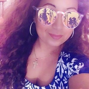 Meet your Posher, Sonya